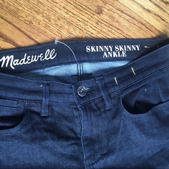 Madewell skinny skinny ankle jeans - Picture 2 of 5